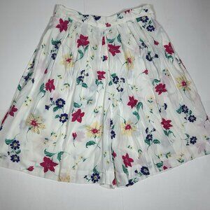 Vtg Diversity Women White Multicolor Floral Shorts Pleated Front Petite Sz 10P
